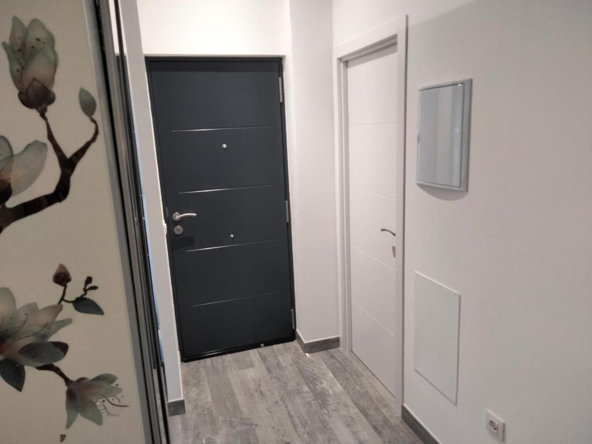 Loft La Calahorra Con Posibilidad De Aparcamiento Pregunta Por El Pack Mas Amor Córdoba Eksteriør bilde