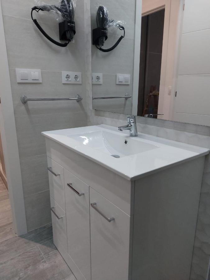 Loft La Calahorra Con Posibilidad De Aparcamiento Pregunta Por El Pack Mas Amor Córdoba Eksteriør bilde