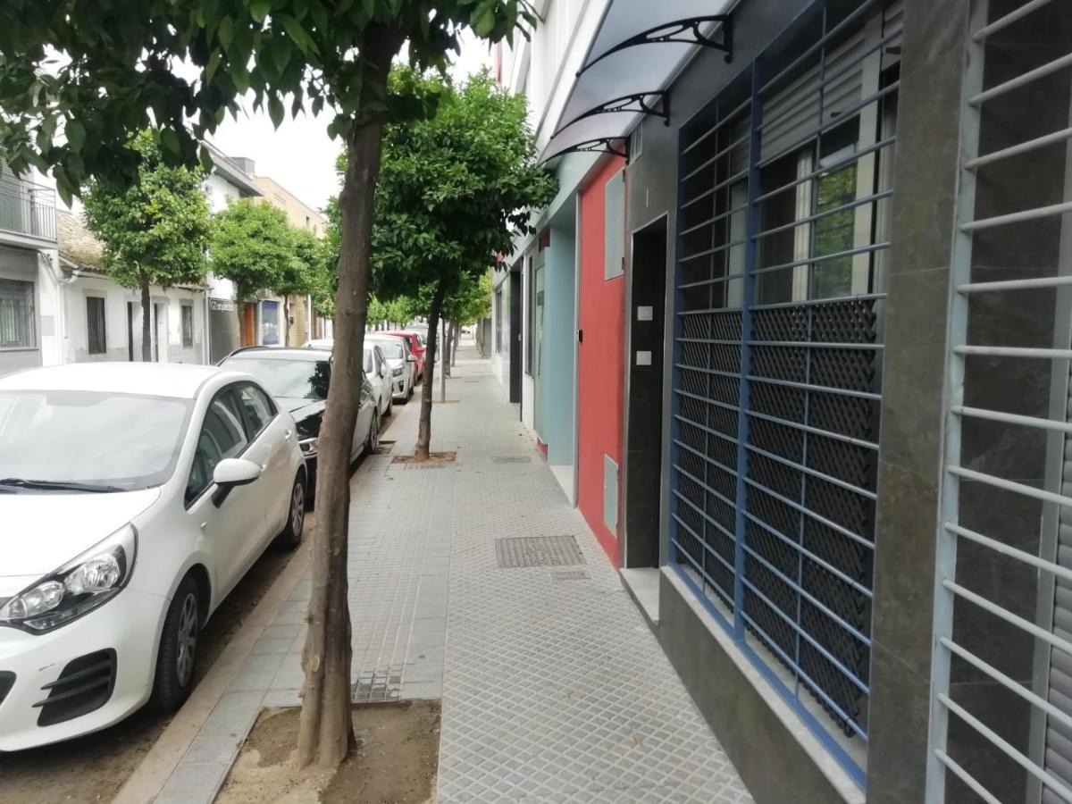 Loft La Calahorra Con Posibilidad De Aparcamiento Pregunta Por El Pack Mas Amor Córdoba Eksteriør bilde