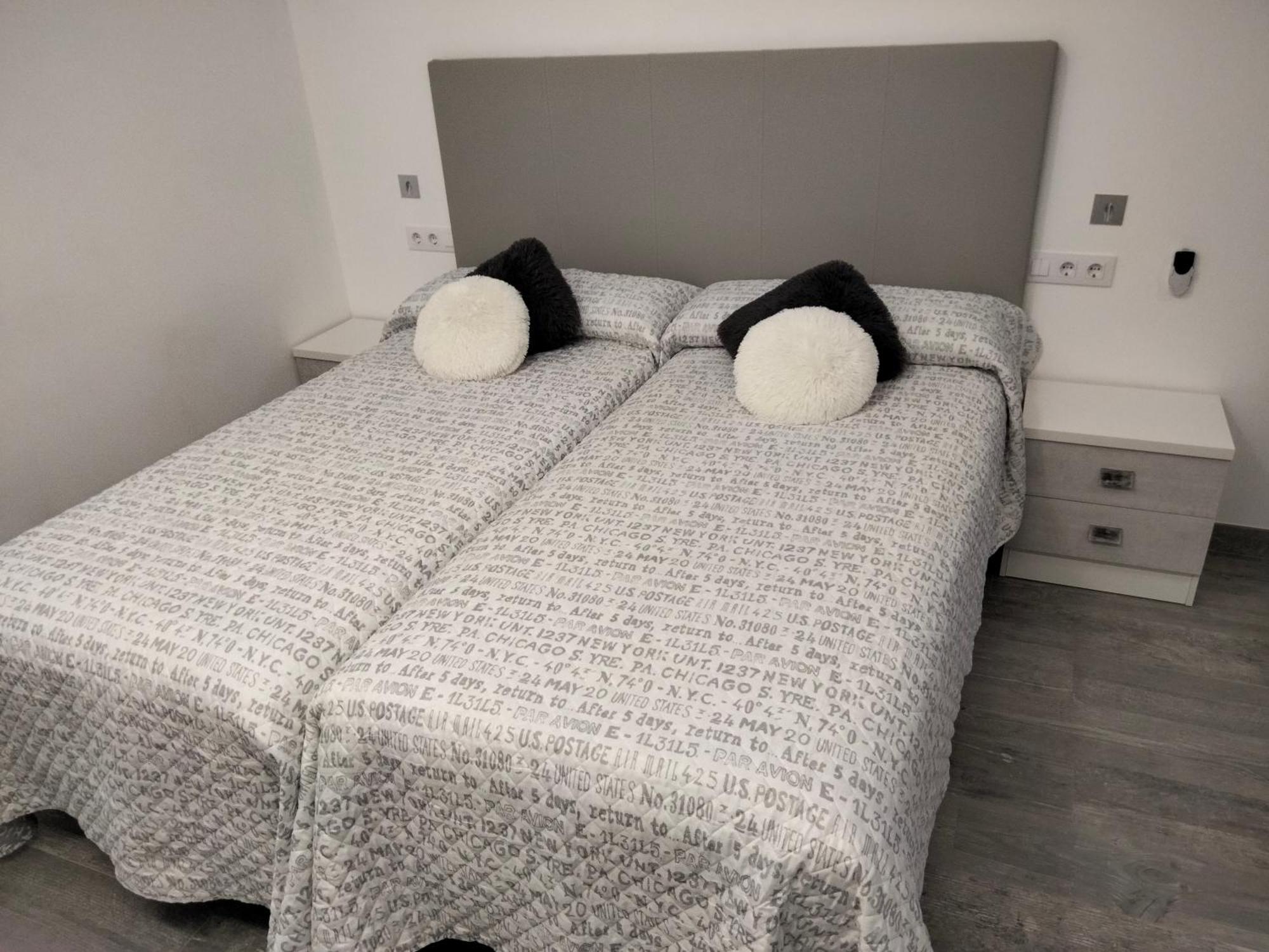 Loft La Calahorra Con Posibilidad De Aparcamiento Pregunta Por El Pack Mas Amor Córdoba Eksteriør bilde